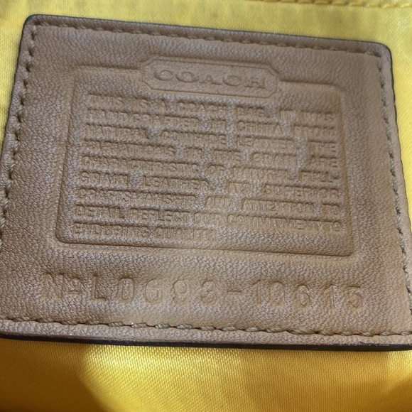 COACH Carly Bag Khaki / Tan - Picture 9 of 12